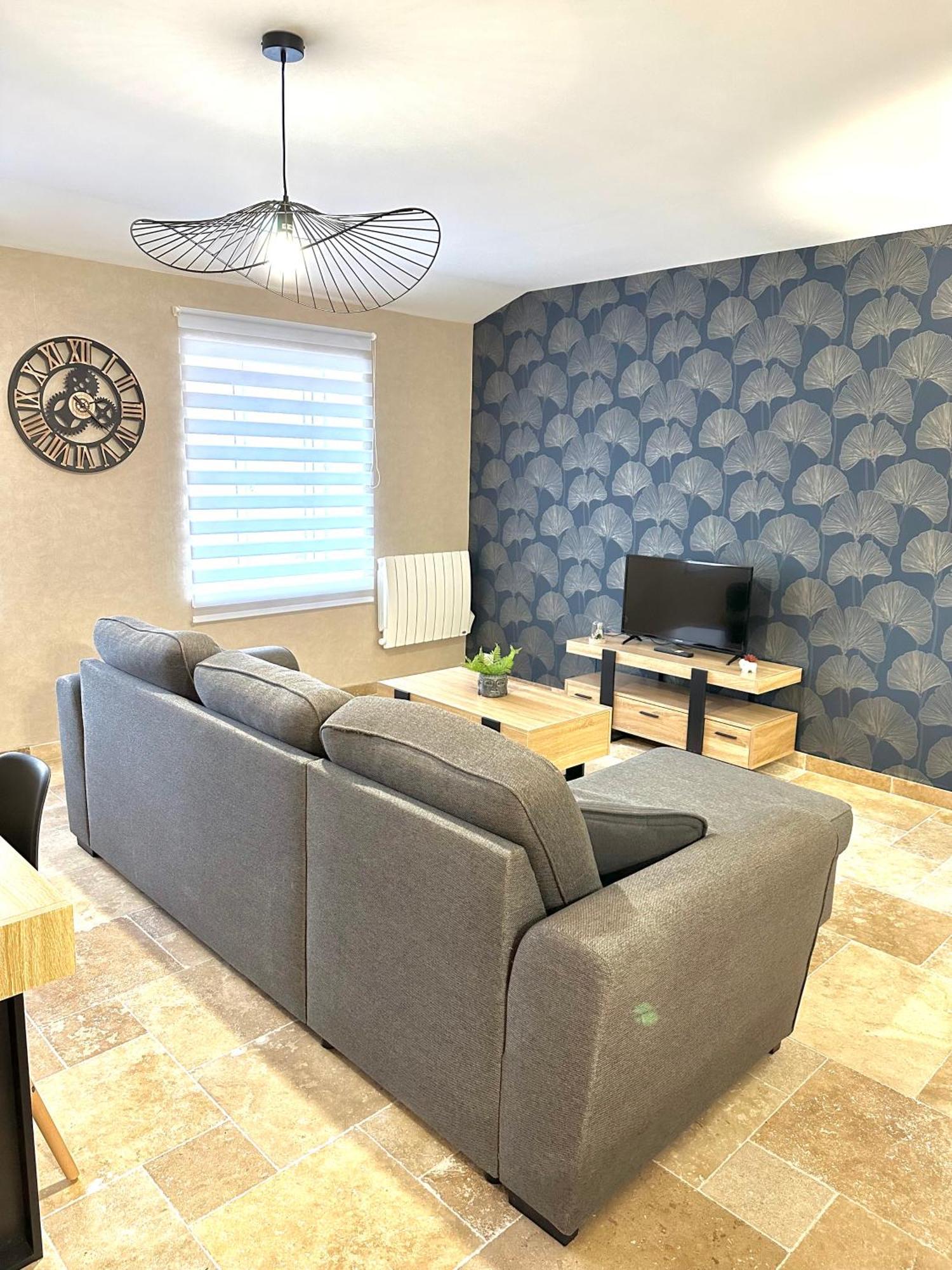 Le Petit Phuket Apartman Saint-Laurent-sur-Saone Kültér fotó